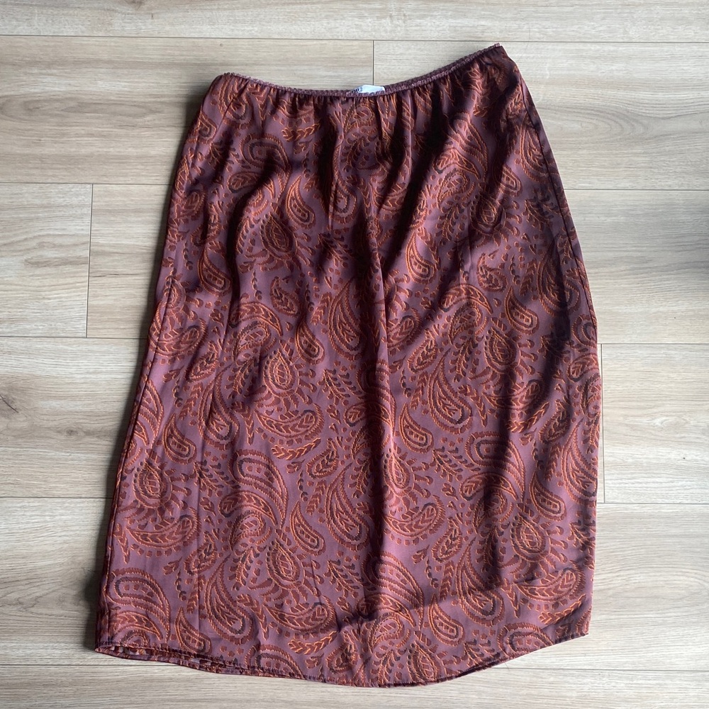 DR2 Silky Skirt
